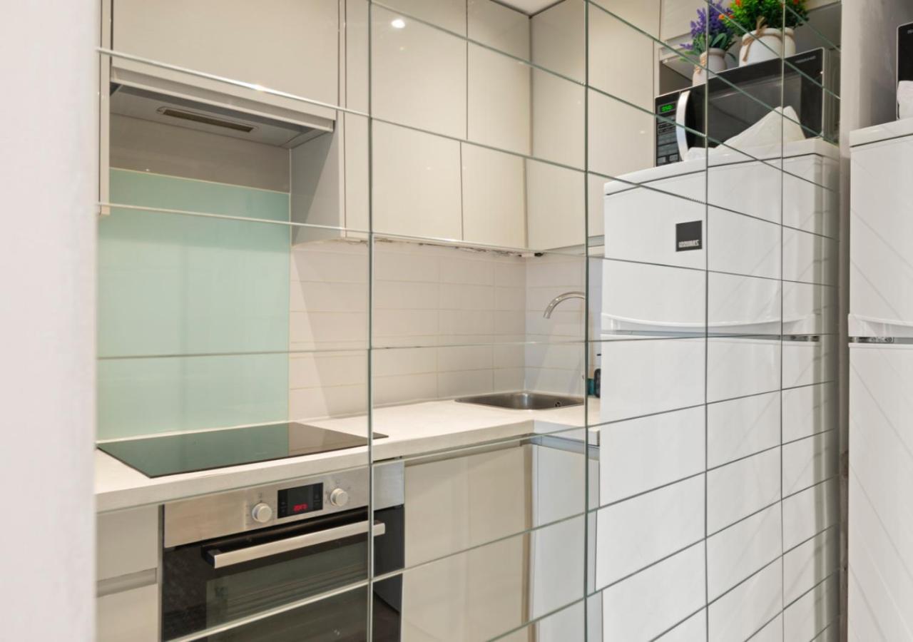 Sg, Classic Knightsbridge Loft Apartment Лондон Экстерьер фото