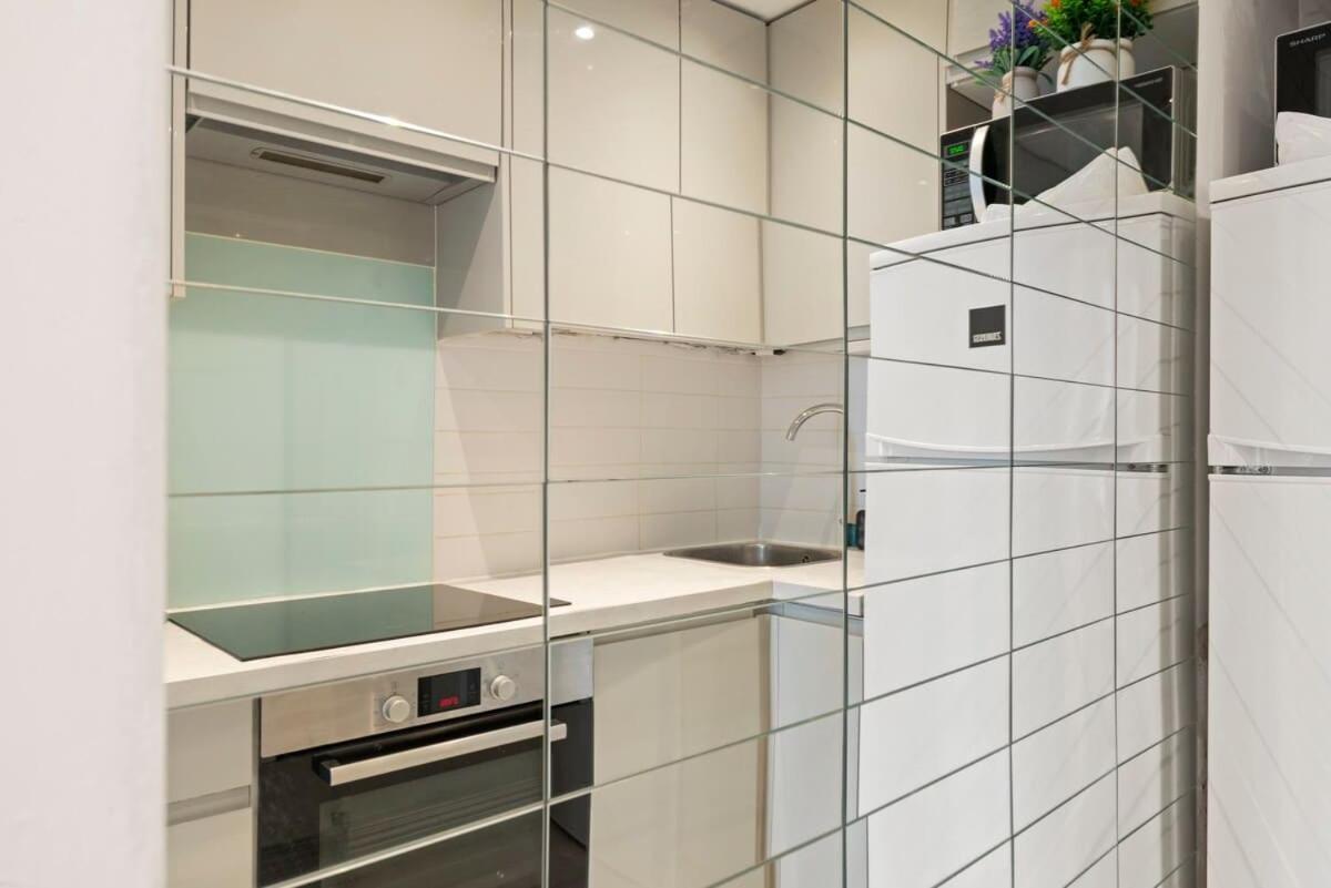 Sg, Classic Knightsbridge Loft Apartment Лондон Экстерьер фото