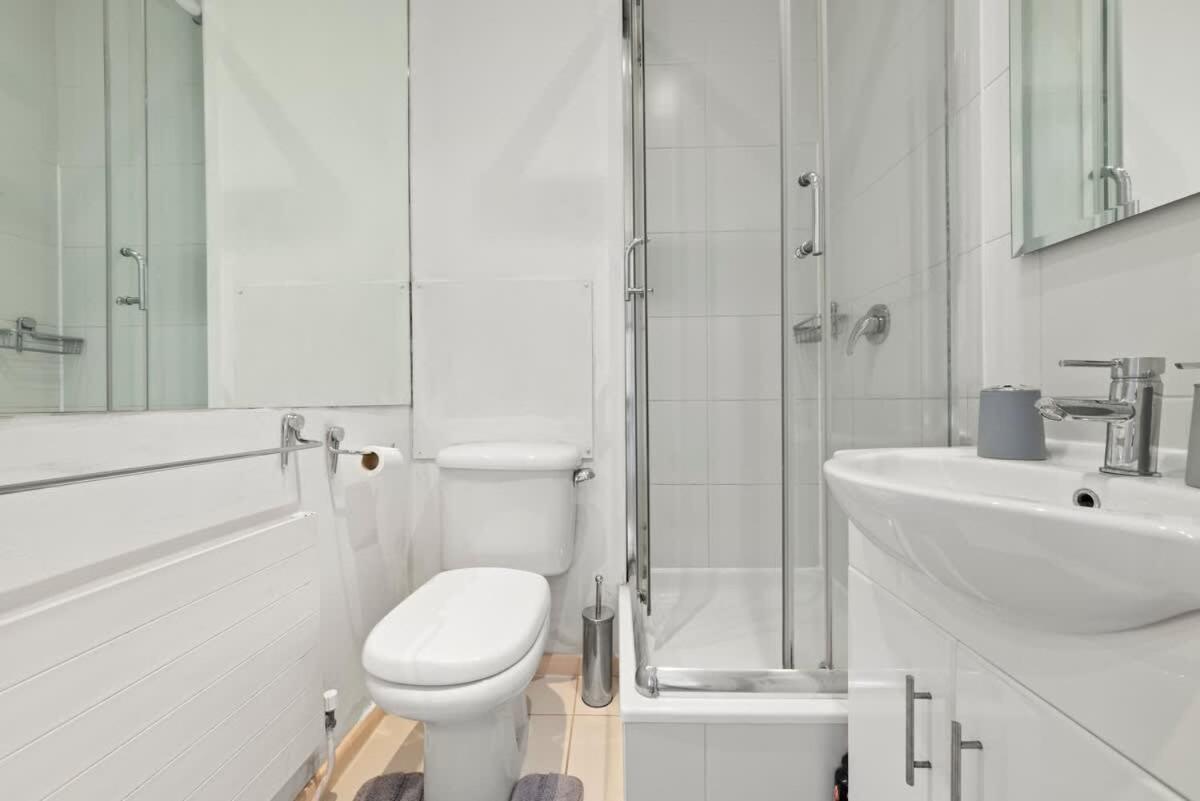 Sg, Classic Knightsbridge Loft Apartment Лондон Экстерьер фото