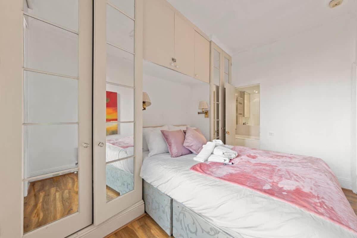 Sg, Classic Knightsbridge Loft Apartment Лондон Экстерьер фото
